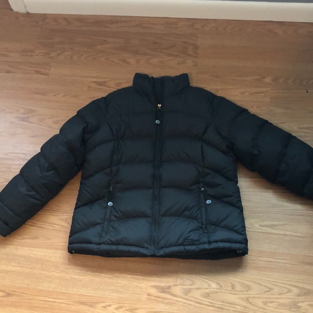 black puffer jacket